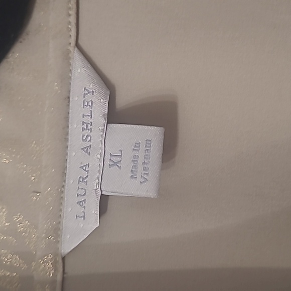 Laura Ashley womens size XL light weight jacket. - Picture 4 of 5